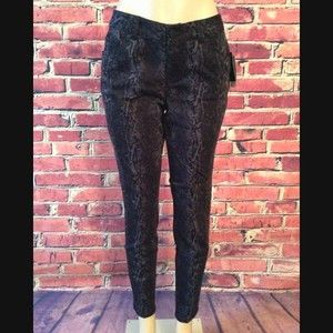 Women Style & Co. Low Rise Skinny Snake Lust Print Pant Black